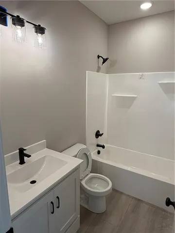 $441,997 | 16209 Ryan Circle, Parkville, MO 64152