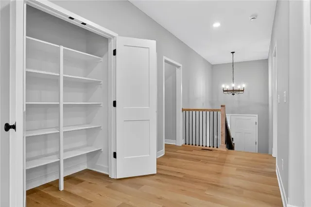 $441,997 | 16209 Ryan Circle, Parkville, MO 64152