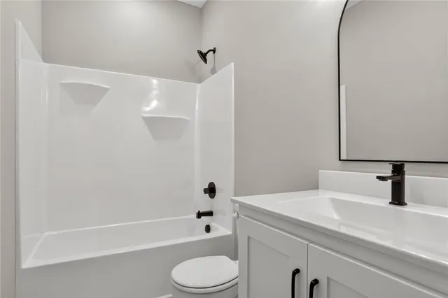 $441,997 | 16209 Ryan Circle, Parkville, MO 64152