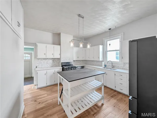 $199,900 | 222 Wabash Avenue, Belleville, IL 62220