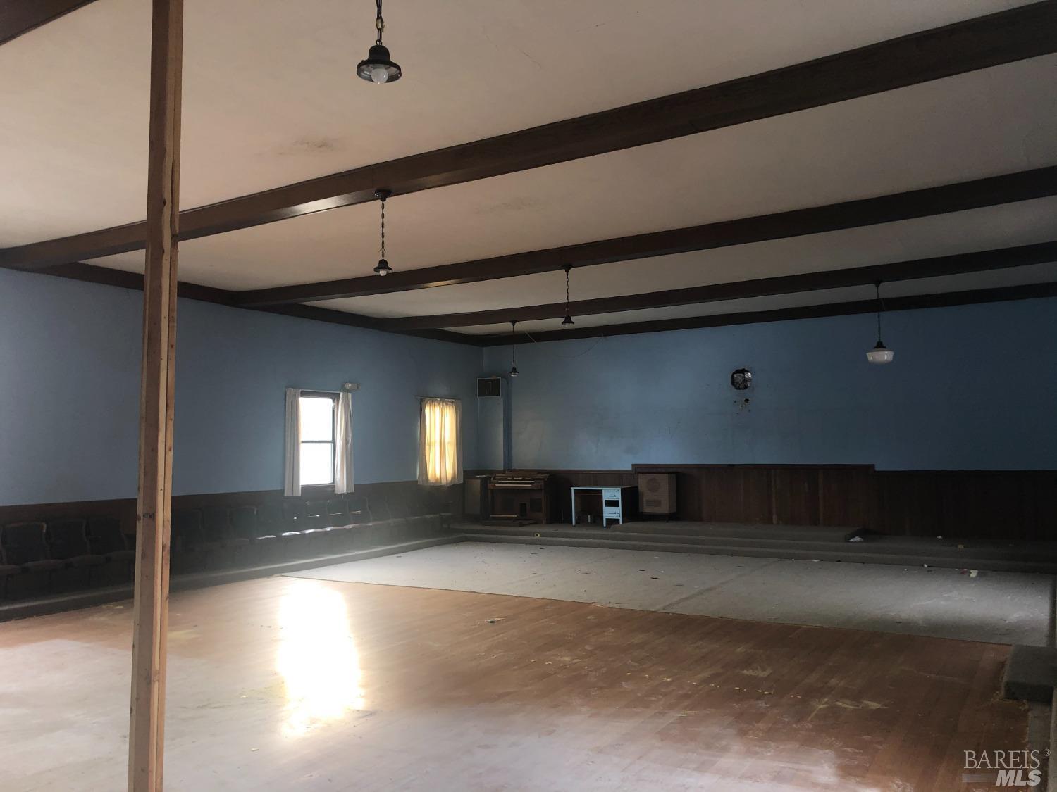 330 South Main Street Willits, CA 95490 - Photo 2 of 16 a view of an empty room
