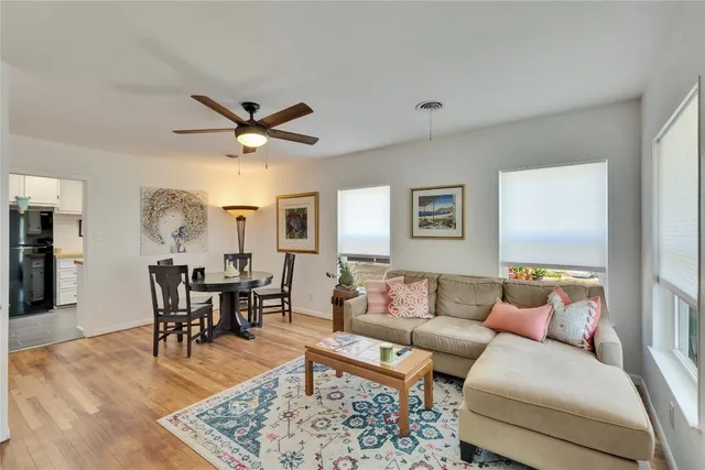 $2,750 | 5206 Grover Avenue, Austin, TX 78756