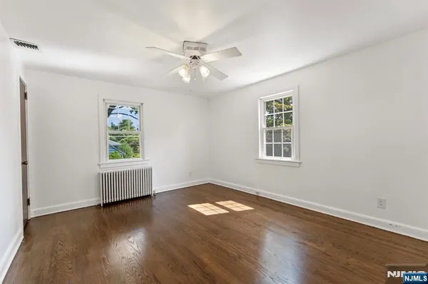 $3,725 | 409 Tappan Road, Unit 2, Norwood, NJ 07648