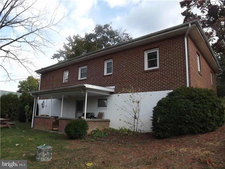 1006 Crestview Avenue Reading, PA 19607 - Photo 14 of 17 Exterior Back