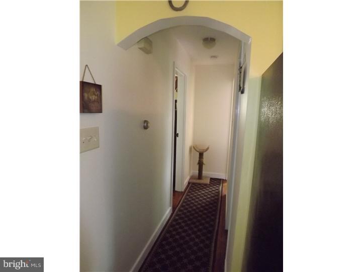 1006 Crestview Avenue Reading, PA 19607 - Photo 6 of 17 Hallway