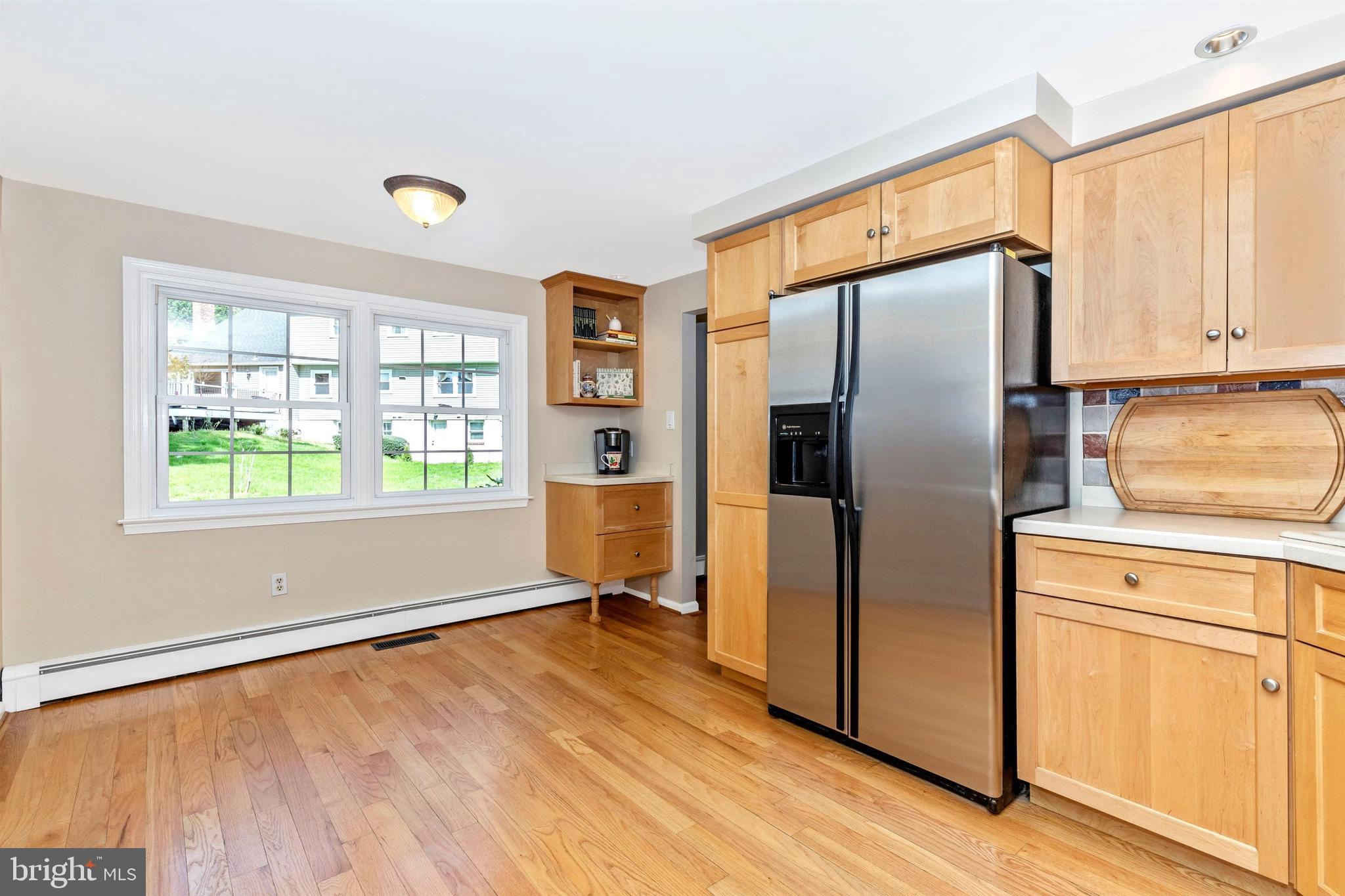 708 Blue Hill Road Wallingford, PA 19086 - Photo 12 of 61 Stainless Refrigerator with water & ice dispenser