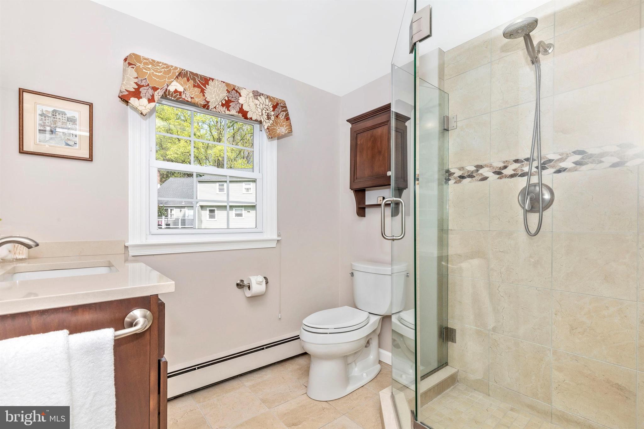 708 Blue Hill Road Wallingford, PA 19086 - Photo 26 of 61 Glass Shower Doors