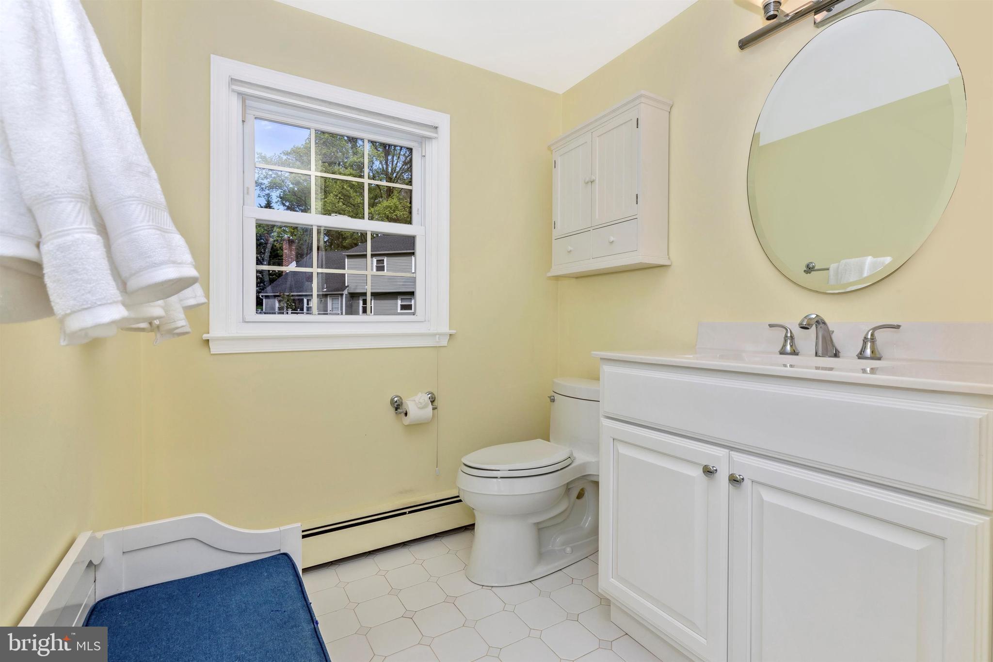 708 Blue Hill Road Wallingford, PA 19086 - Photo 34 of 61 Updated Full Bath