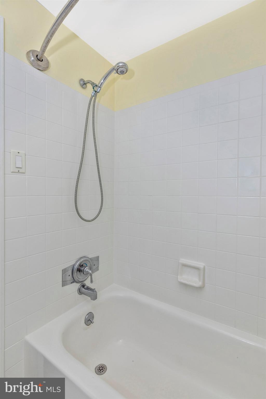 708 Blue Hill Road Wallingford, PA 19086 - Photo 36 of 61 Tub/Shower