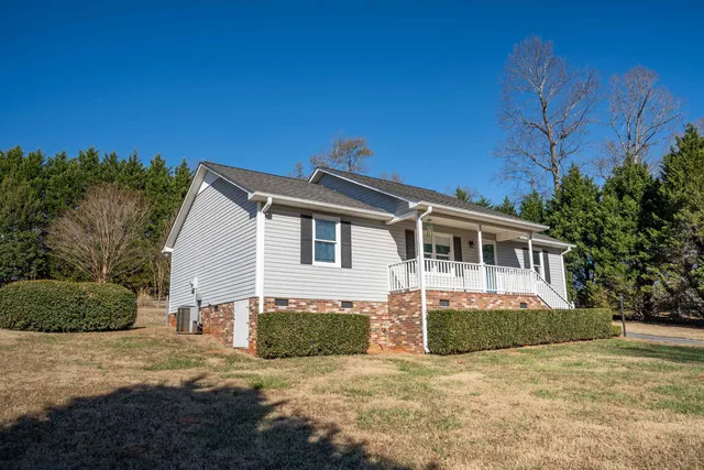 $289,900 | 521 Quail Creek Road, Inman, SC 29349