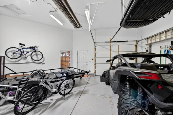 $1,995,000 | 33 Golden Eagle Lane, Littleton, CO 80127