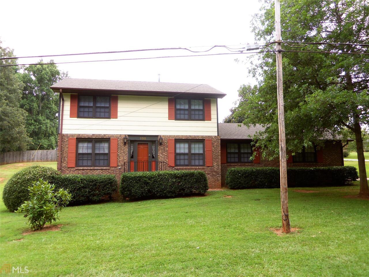 850 Welcome Road Newnan, GA 30263 - Photo 1 of 1 a house view with a garden space