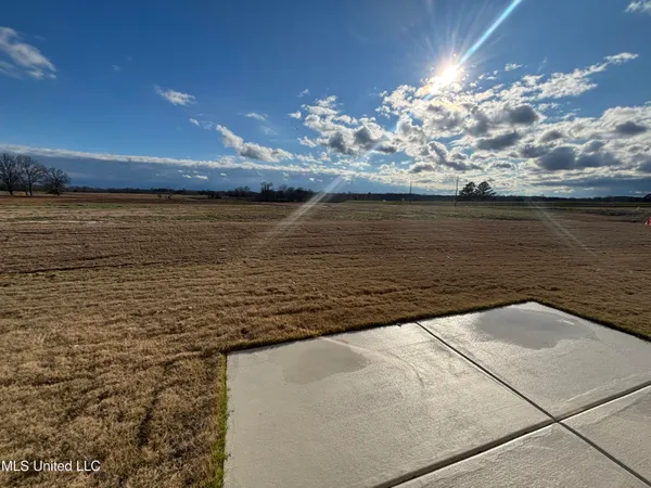 $334,900 | 107 Red Bird Cove, Senatobia, MS 38668