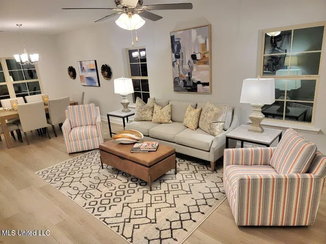 $334,900 | 107 Red Bird Cove, Batesville, MS 38606