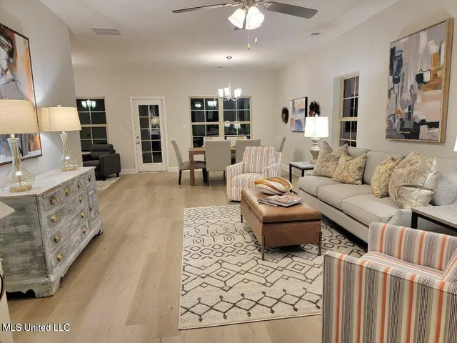 $334,900 | 107 Red Bird Cove, Batesville, MS 38606