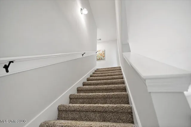 $334,900 | 107 Red Bird Cove, Batesville, MS 38606