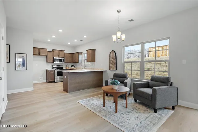 $334,900 | 107 Red Bird Cove, Batesville, MS 38606