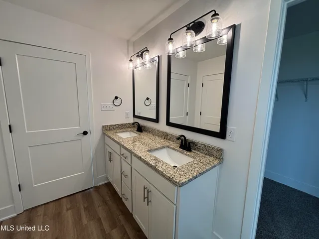 $334,900 | 107 Red Bird Cove, Batesville, MS 38606