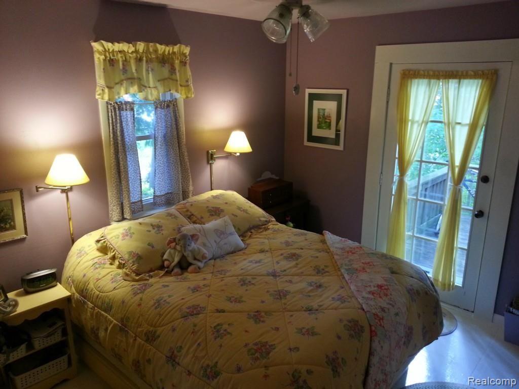407 Wilcox Street Rochester, MI 48307 - Photo 10 of 23