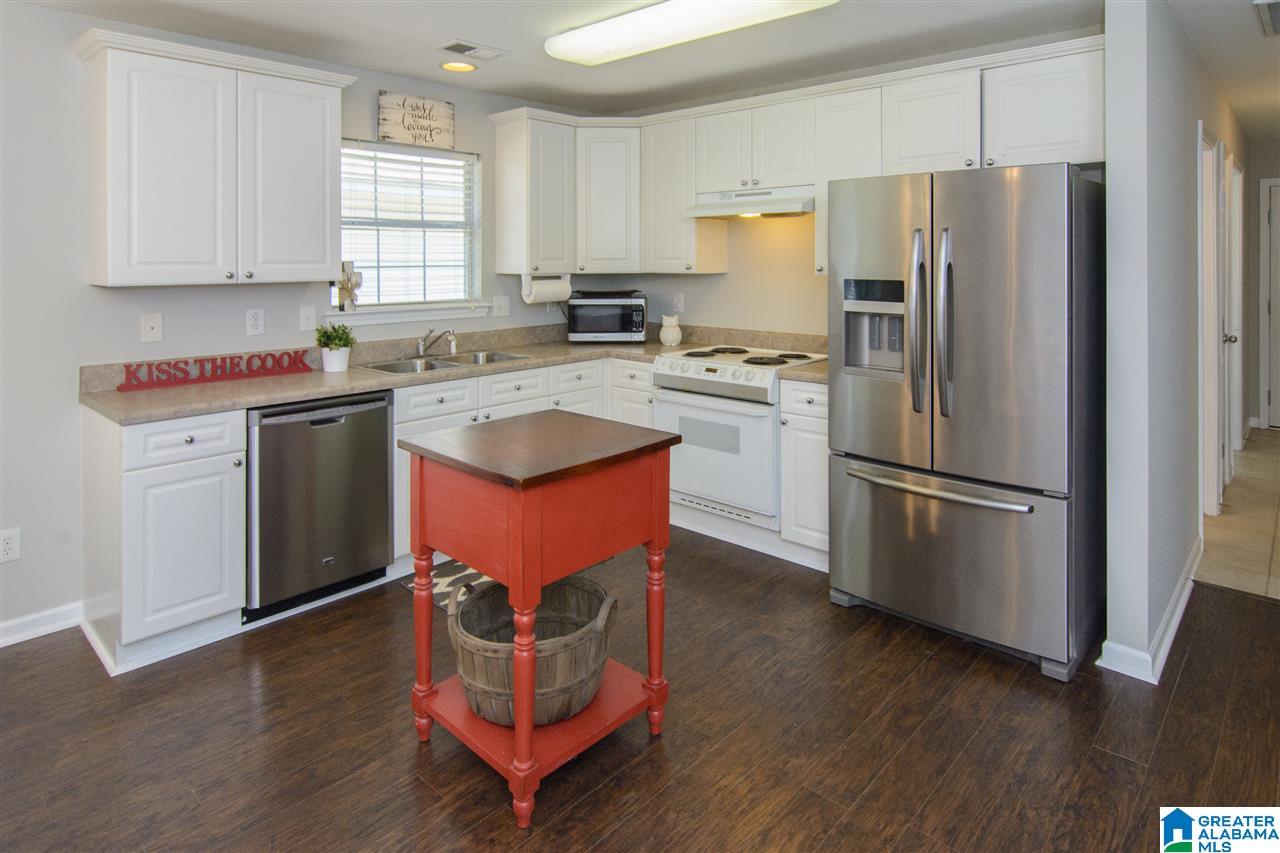 4064 Forest Lakes Road Sterrett, AL 35147 - Photo 10 of 33