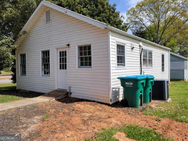 $1,295 | 1751 Atlanta Highway Southeast, Statham, GA 30666