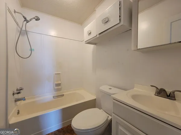 $1,295 | 1751 Atlanta Highway Southeast, Statham, GA 30666