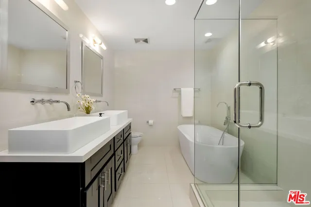 $2,197,000 | 6216 Primrose Avenue, Los Angeles, CA 90068