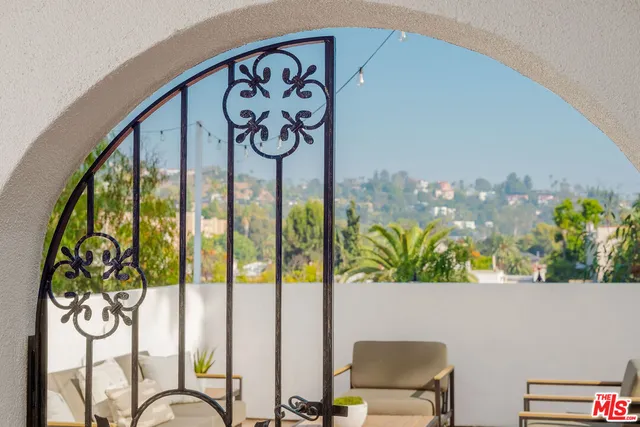 $2,197,000 | 6216 Primrose Avenue, Los Angeles, CA 90068