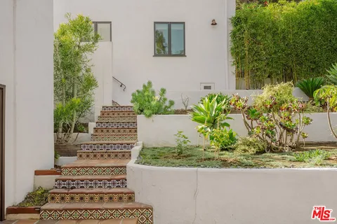 $2,197,000 | 6216 Primrose Avenue, Los Angeles, CA 90068