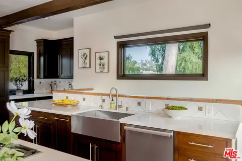 $2,197,000 | 6216 Primrose Avenue, Los Angeles, CA 90068