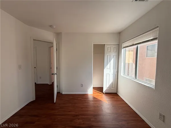 $2,100 | 10541 Kivas Court, Las Vegas, NV 89129