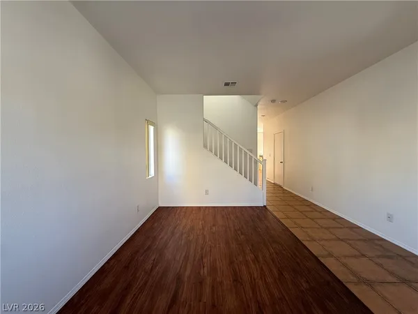 $2,100 | 10541 Kivas Court, Las Vegas, NV 89129