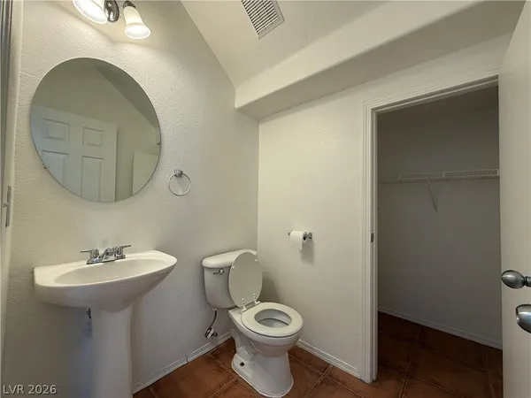 $2,100 | 10541 Kivas Court, Las Vegas, NV 89129