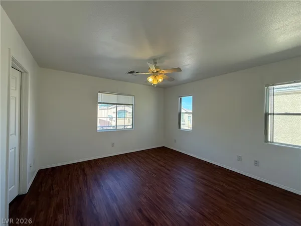 $2,100 | 10541 Kivas Court, Las Vegas, NV 89129