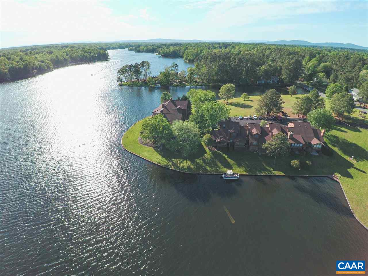 1 Marina Point, Unit B1 Palmyra, VA 22963 - Photo 29 of 31 a view of a lake from a balcony