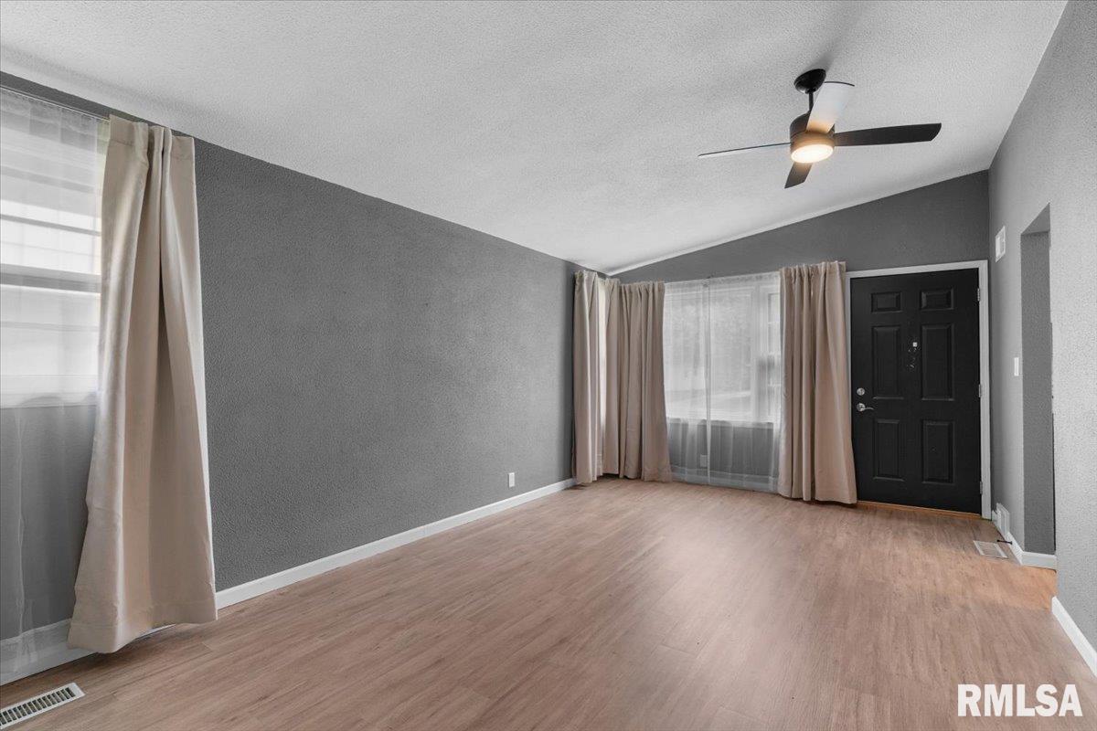 1816 Grant Street Springfield, IL 62703 - Photo 5 of 33 Gallery Image 5