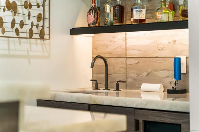 $6,995,000 | 6887 Avenida Andorra, La Jolla, CA 92037