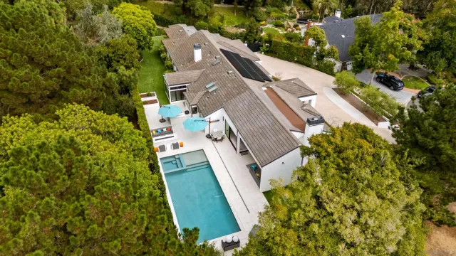 $6,995,000 | 6887 Avenida Andorra, La Jolla, CA 92037