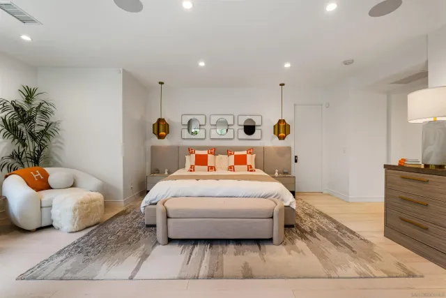 $6,995,000 | 6887 Avenida Andorra, La Jolla, CA 92037