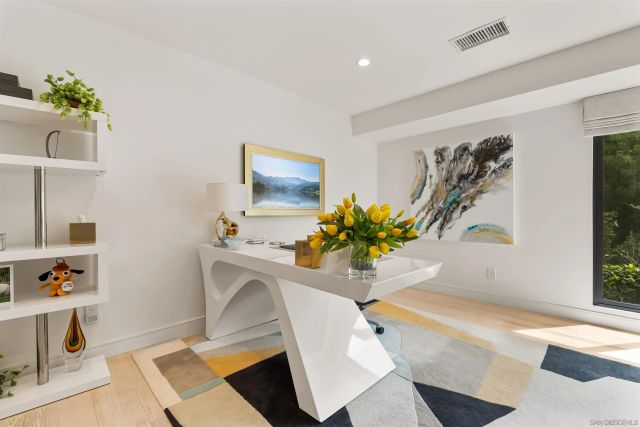 $6,995,000 | 6887 Avenida Andorra, La Jolla, CA 92037