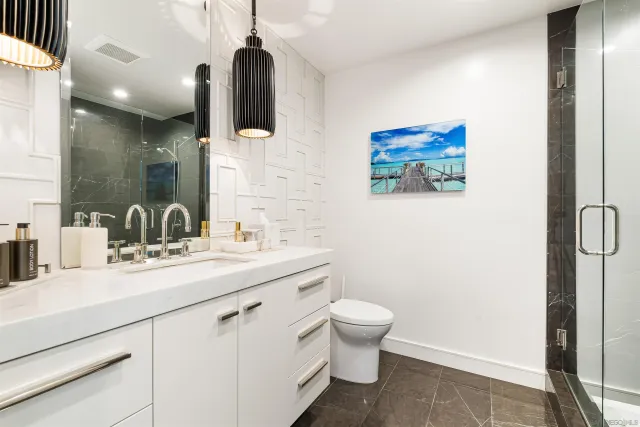 $6,995,000 | 6887 Avenida Andorra, La Jolla, CA 92037