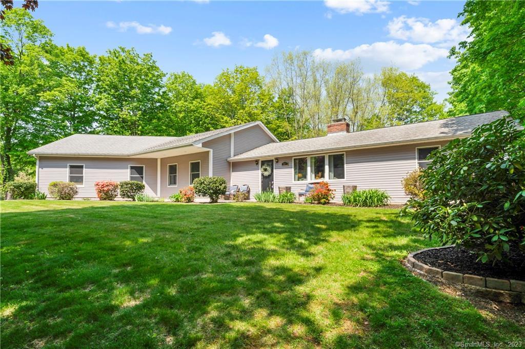 567 New Haven Road Durham, CT 06422 - Photo 1 of 1 FRONT
