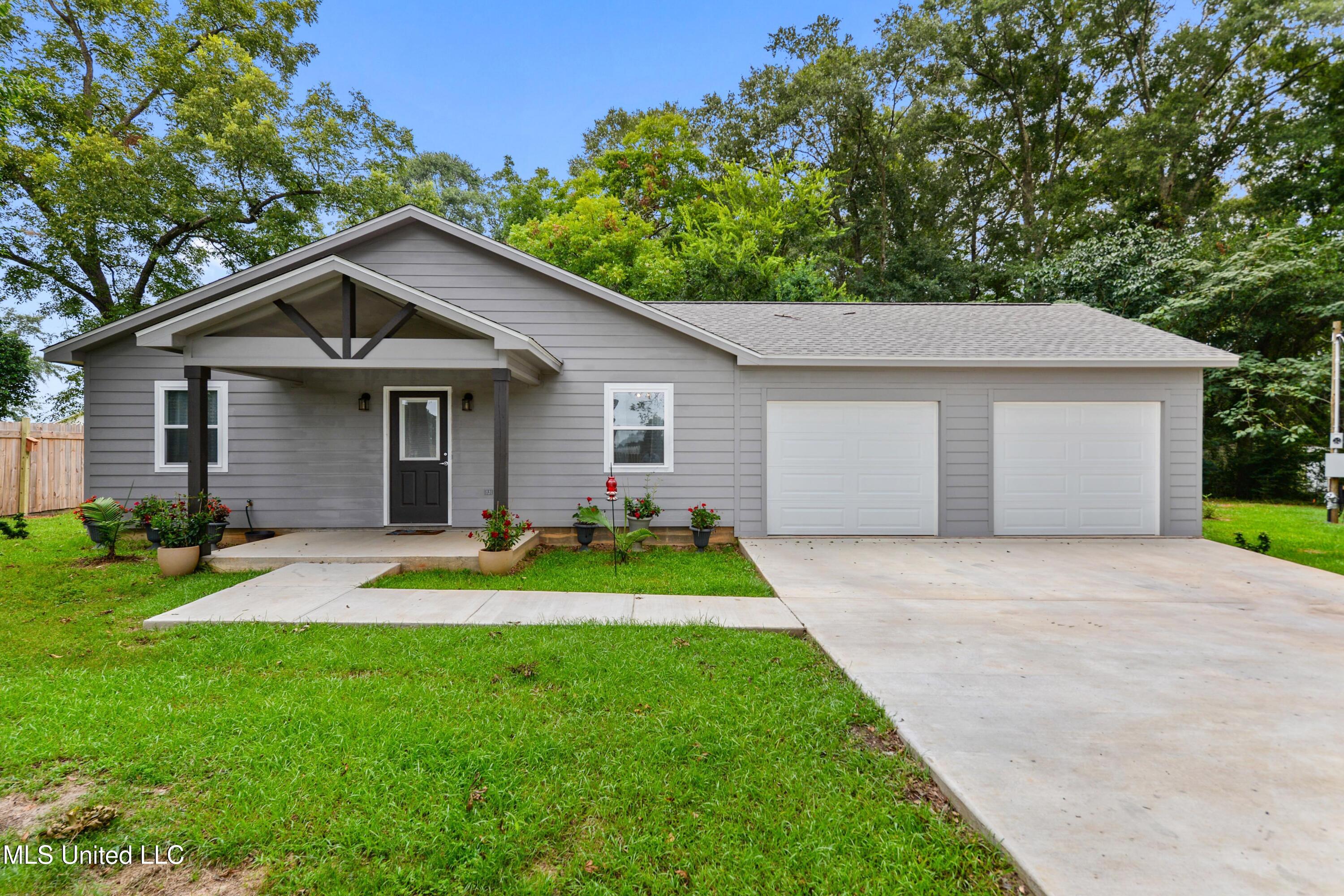 1228 Weeks Road Lucedale, MS 39452 - Photo 1 of 22 001