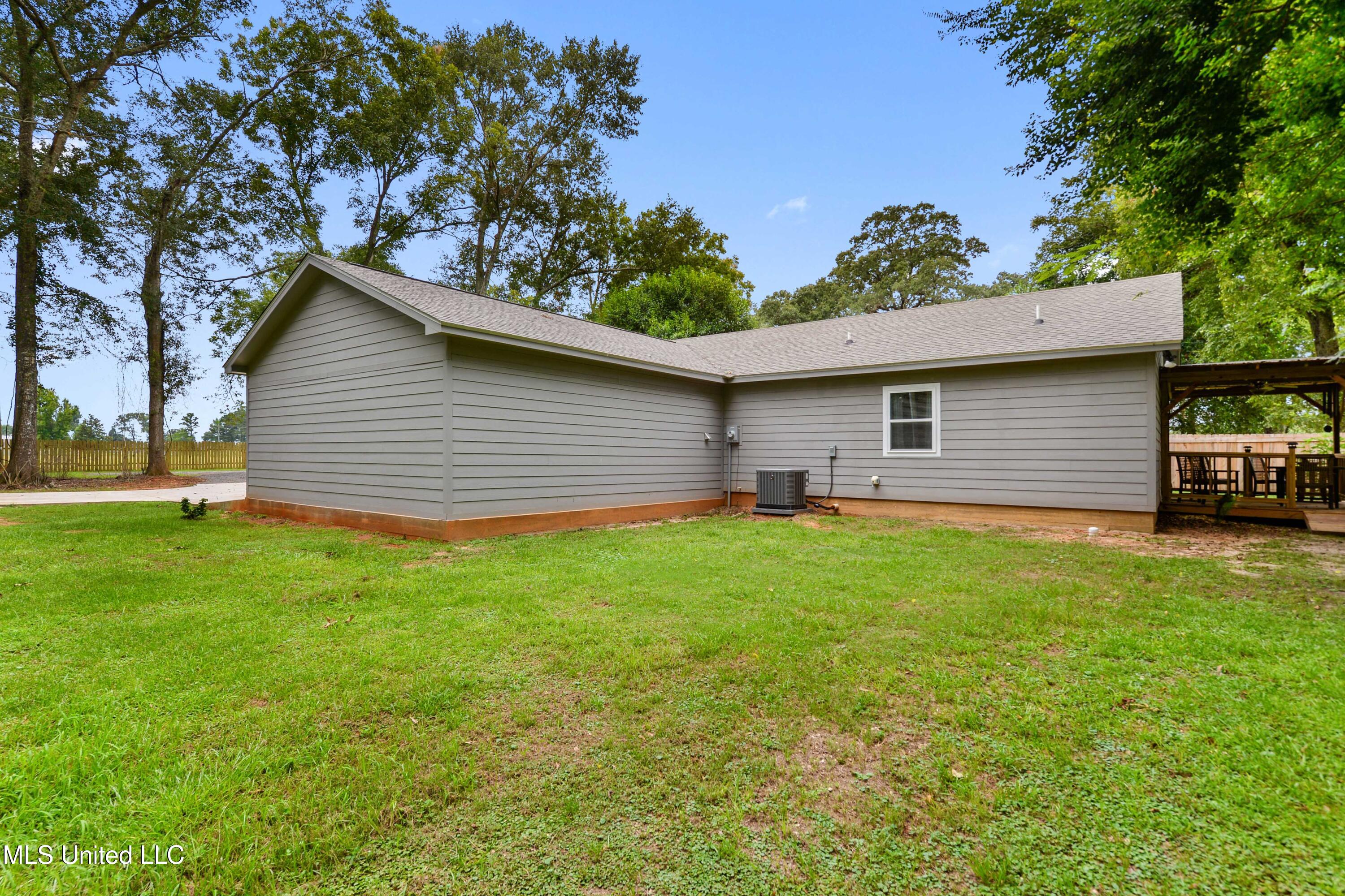 1228 Weeks Road Lucedale, MS 39452 - Photo 20 of 22 020