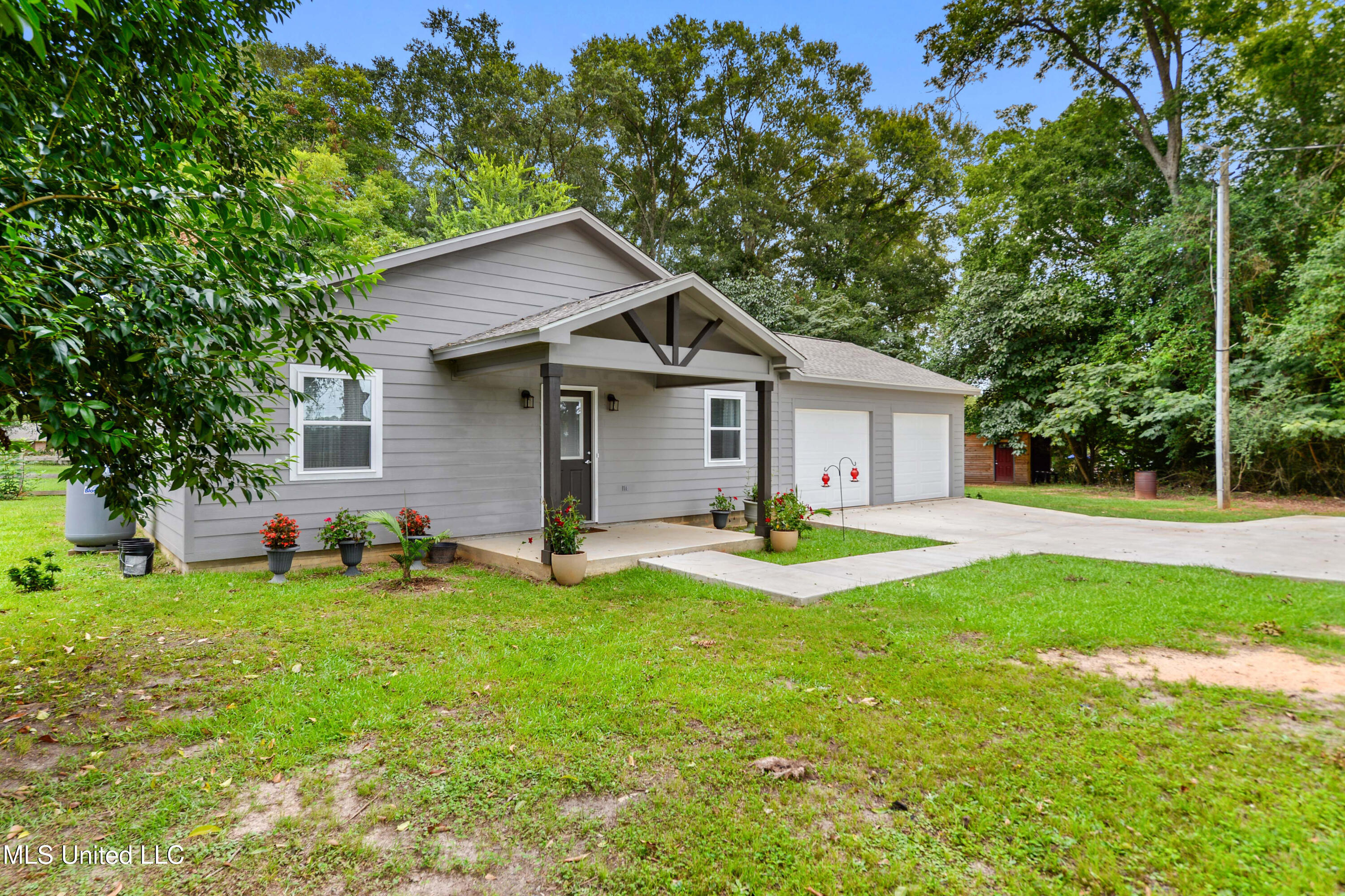 1228 Weeks Road Lucedale, MS 39452 - Photo 2 of 22 002