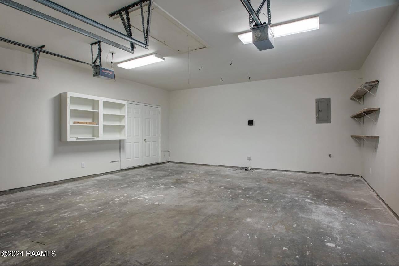305 Redoak Circle Lafayette, LA 70506 - Photo 22 of 28 450822745_471289345523751_25153569046511