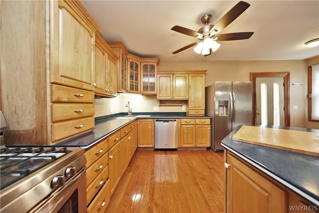 247 Barton Street Buffalo, NY 14213 - Photo 16 of 43