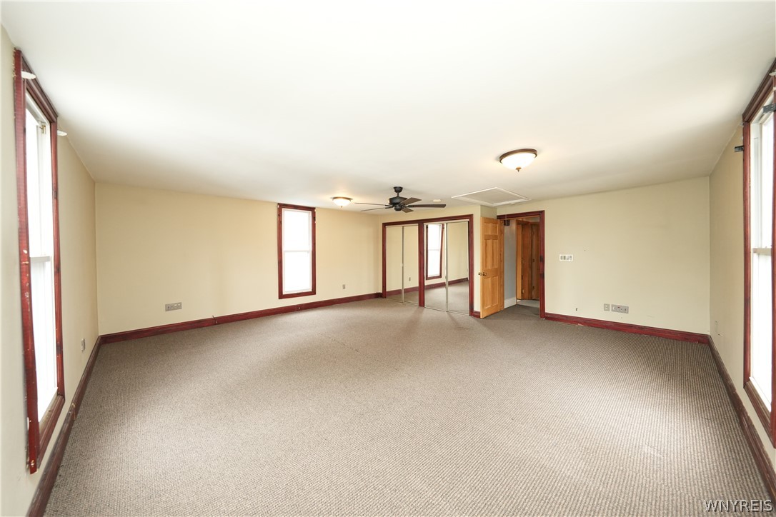 247 Barton Street Buffalo, NY 14213 - Photo 18 of 43