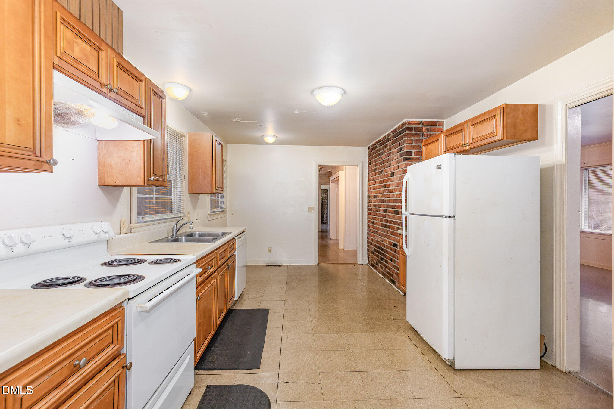 215 East Franklin Street Spring Hope, NC 27882 - Photo 11 of 22 215 E Franklin St 13