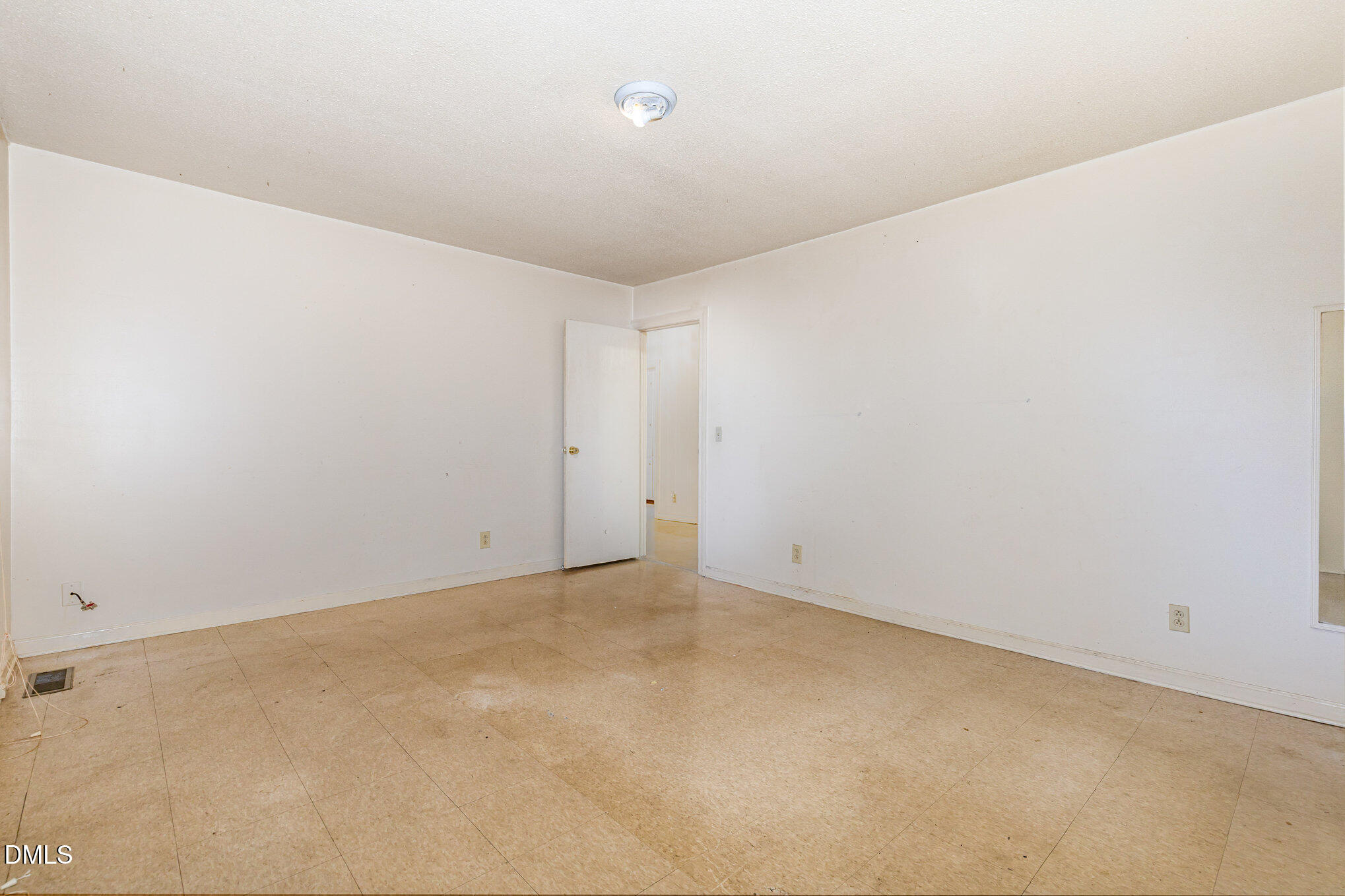 215 East Franklin Street Spring Hope, NC 27882 - Photo 16 of 22 215 E Franklin St 17
